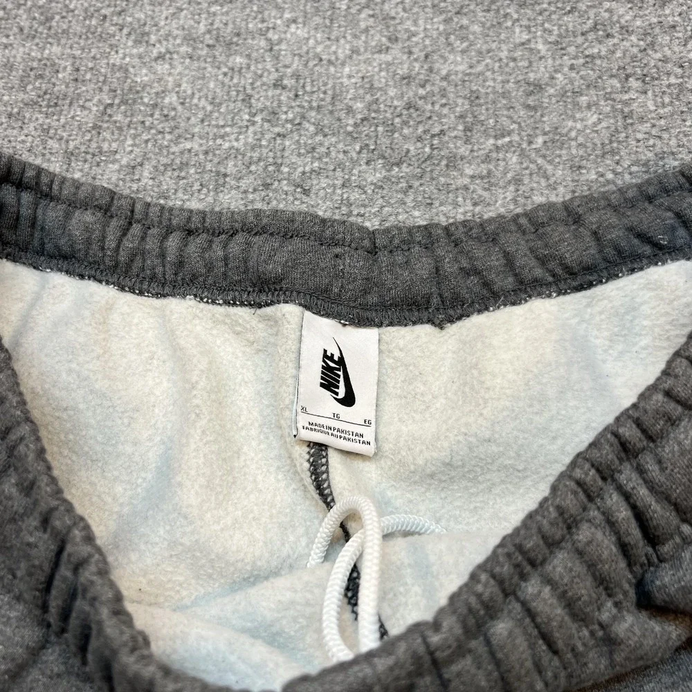 Nike Sweatpants Mens XL Gray Fleece Elastic Waist Pockets Gym Athletic